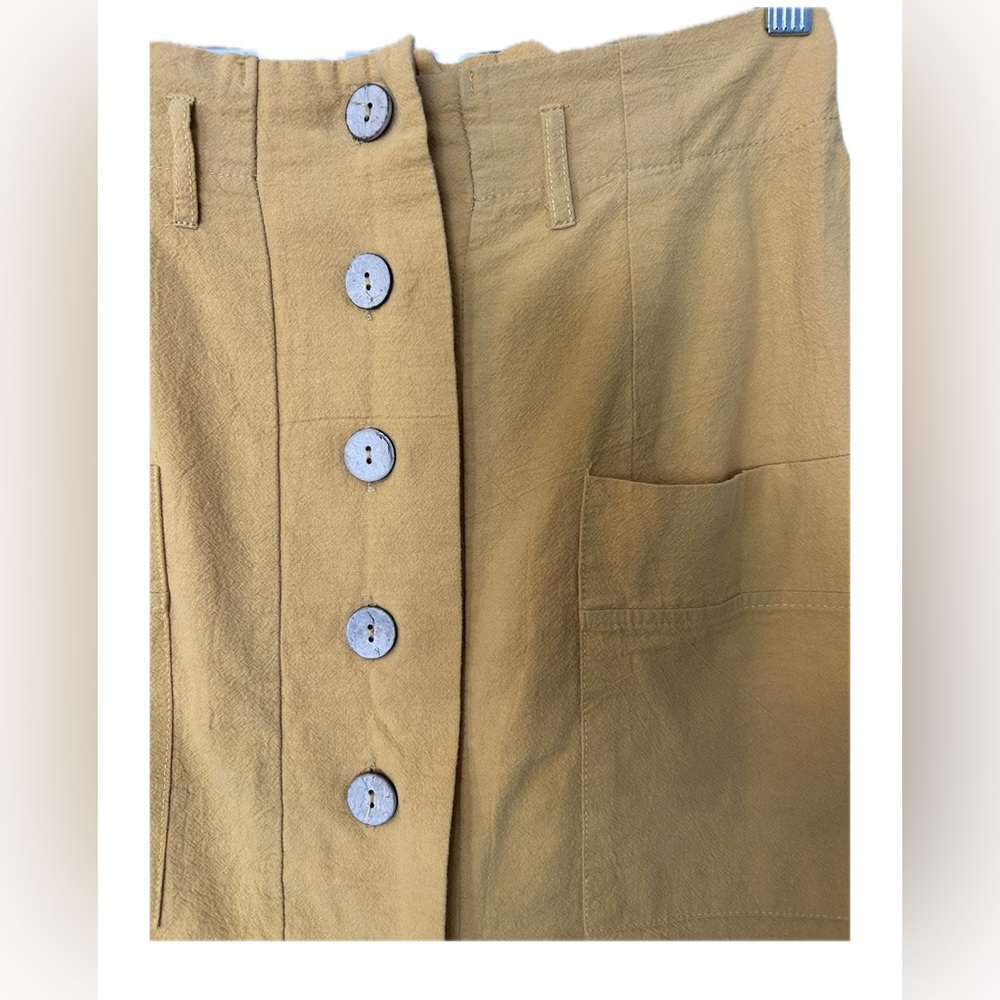Hesperus Button Down Mini Skirt. Size M - Picture 6 of 7